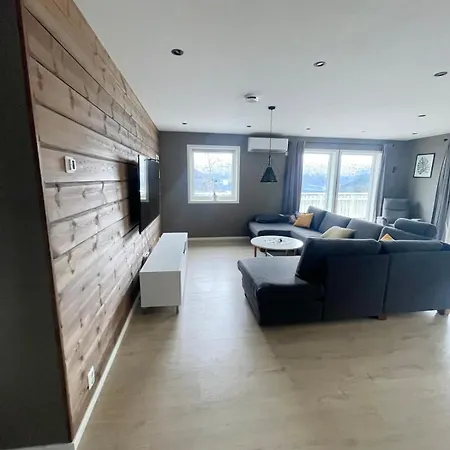 Fjord Horizon Holiday home *